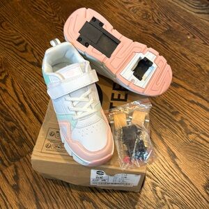 Girls roller shoes size 3Y
